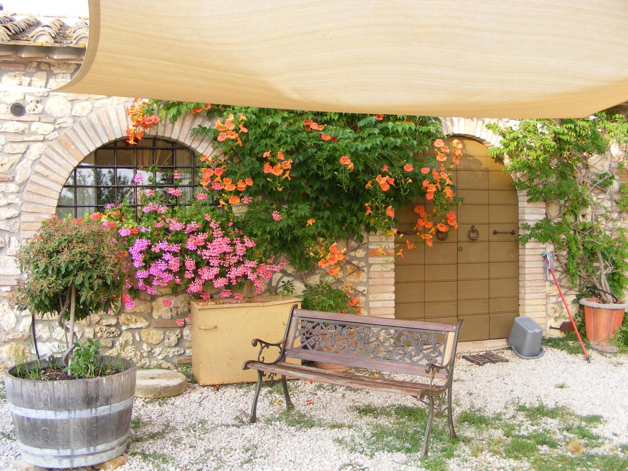 Agriturismo Podere Dell' Olmo Amelia Bagian luar foto