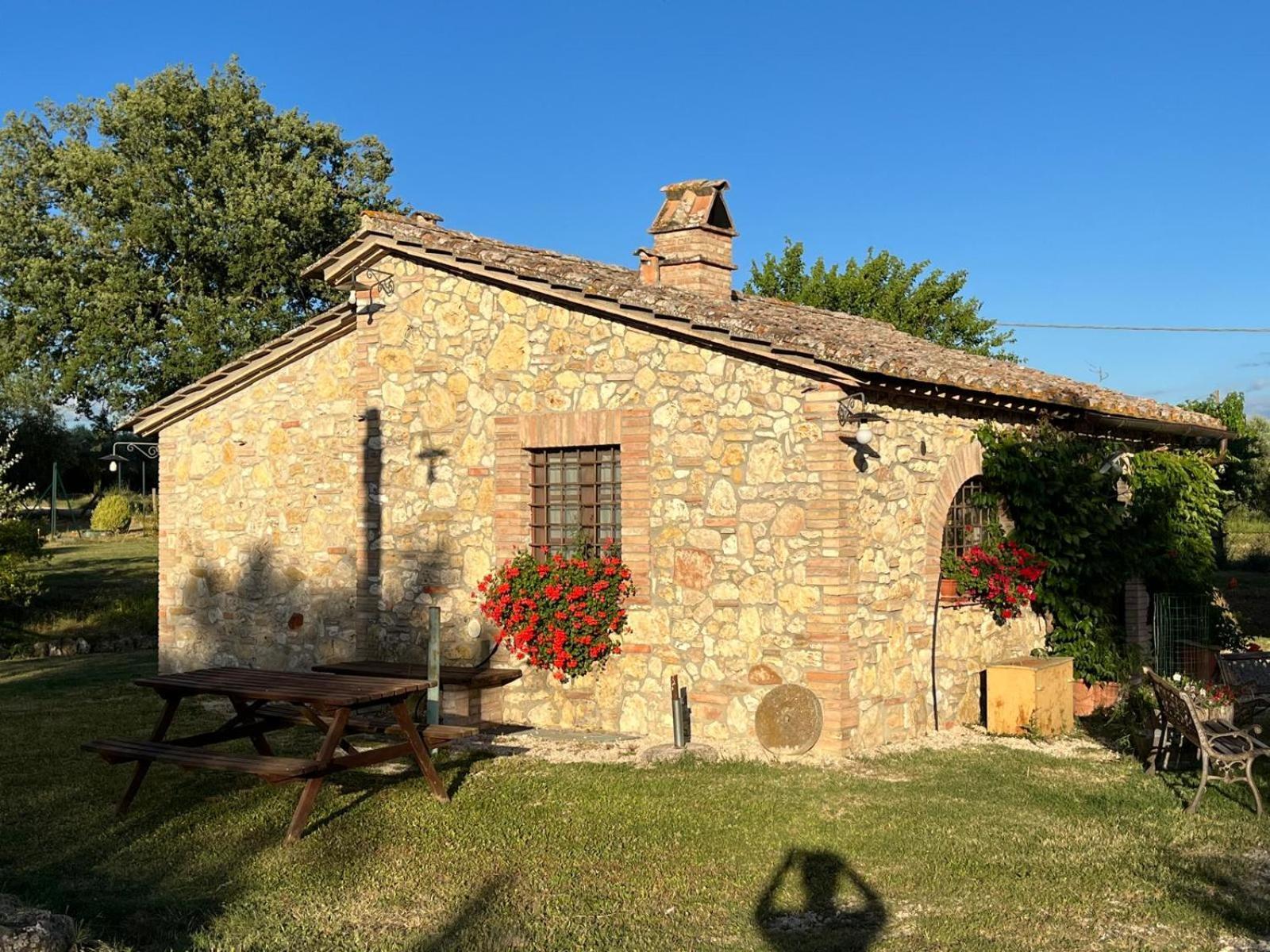Agriturismo Podere Dell' Olmo Amelia Bagian luar foto