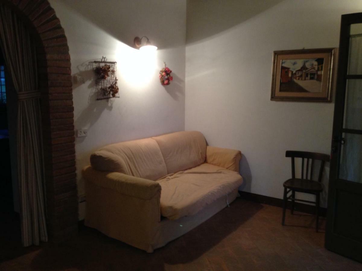 Agriturismo Podere Dell' Olmo Amelia Bagian luar foto